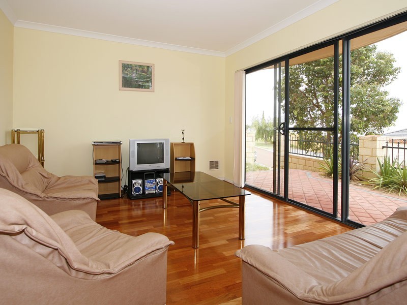 44 Greenshank Avenue, Joondalup WA 6027