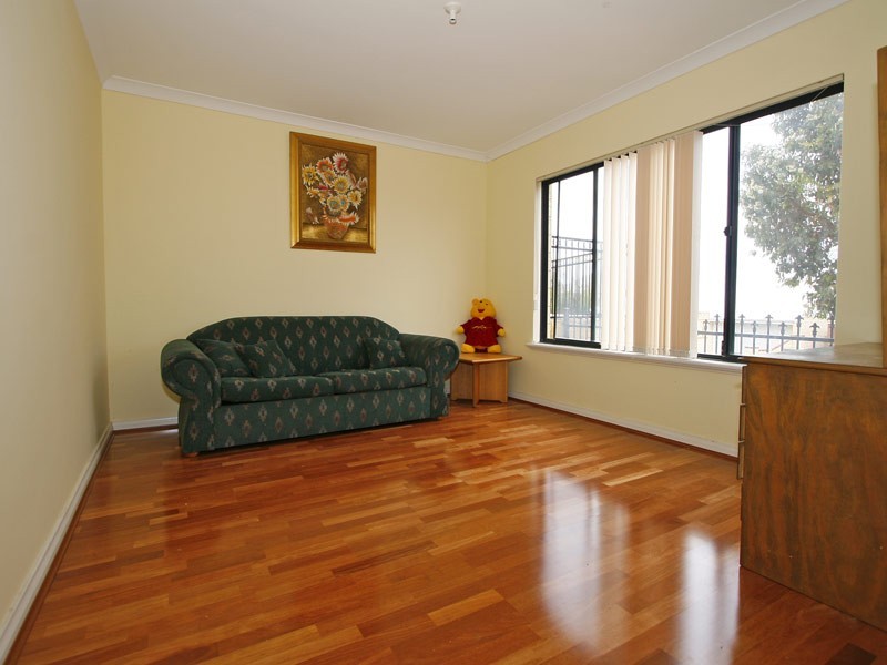 44 Greenshank Avenue, Joondalup WA 6027