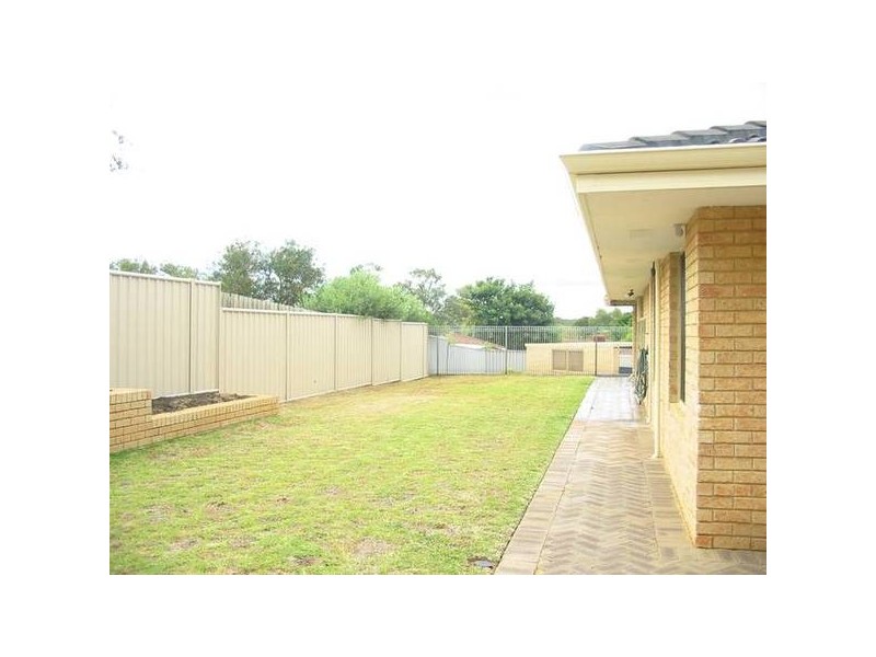 26 Dillion Glade, Joondalup WA 6027