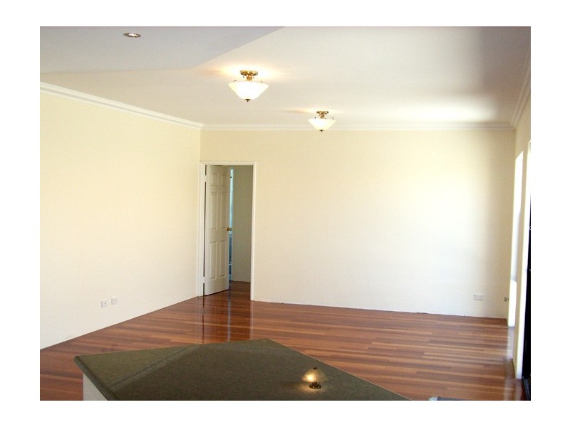 116 Golf Links Drive, Carramar WA 6031