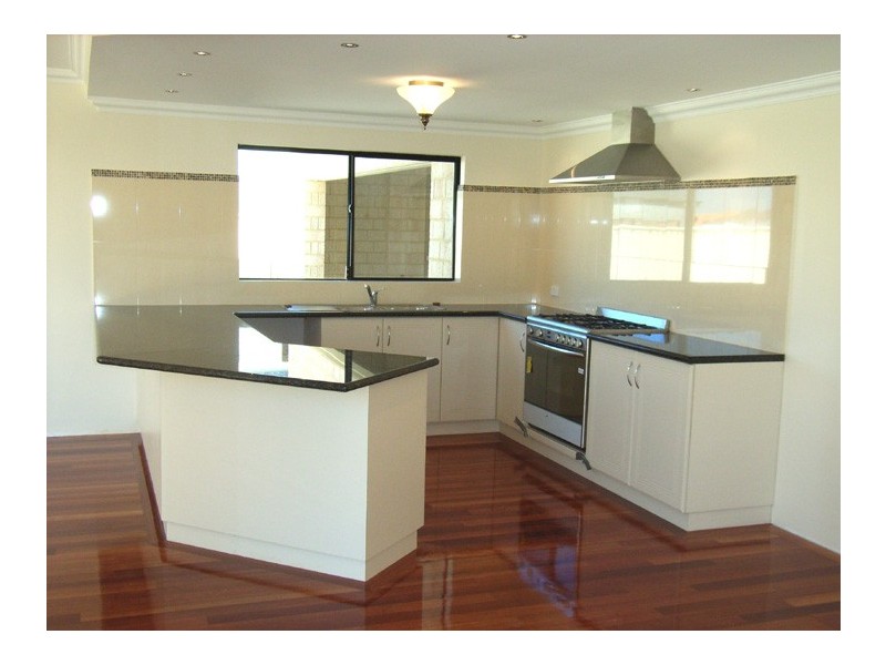 116 Golf Links Drive, Carramar WA 6031