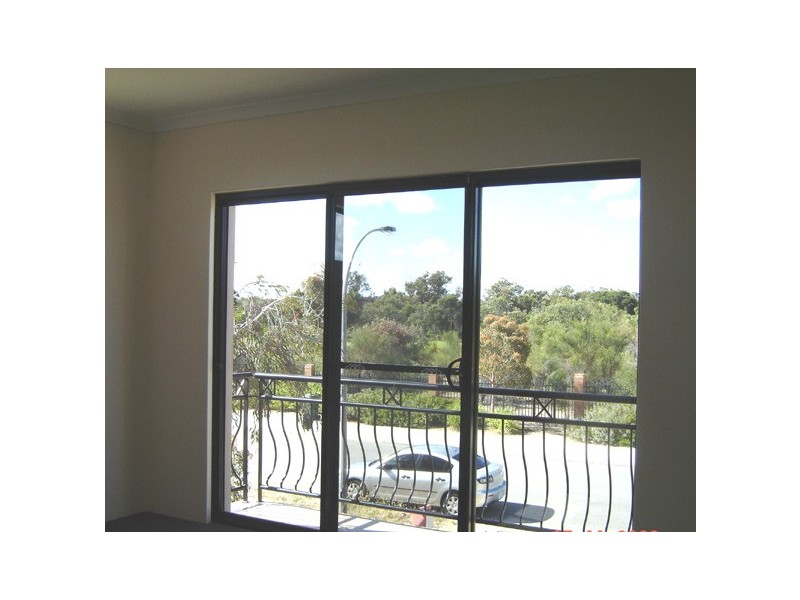 116 Golf Links Drive, Carramar WA 6031