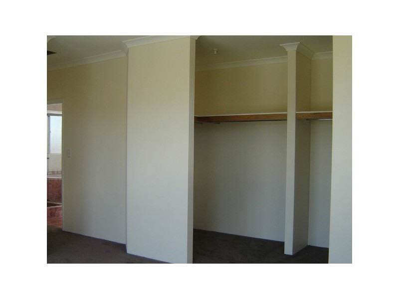 116 Golf Links Drive, Carramar WA 6031