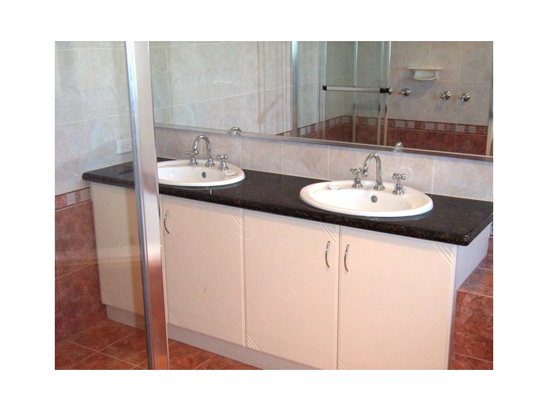 116 Golf Links Drive, Carramar WA 6031