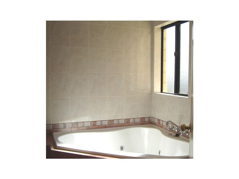 116 Golf Links Drive, Carramar WA 6031