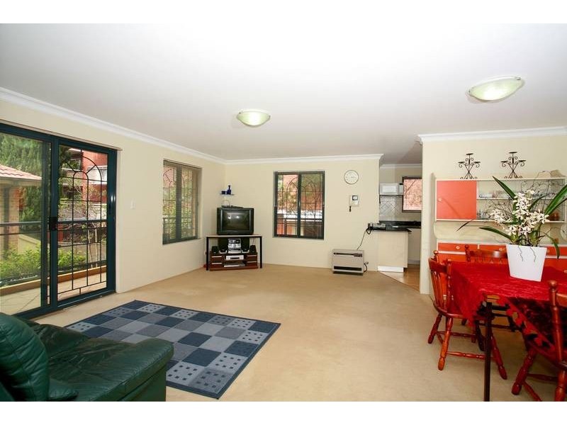 2/1-3 Beazley Street, Ryde NSW 2112