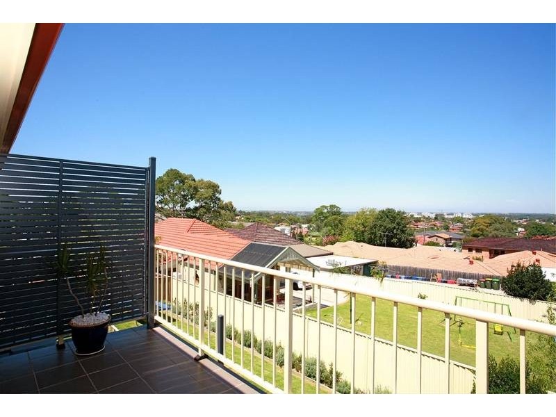 2A Searle Street, Ryde NSW 2112