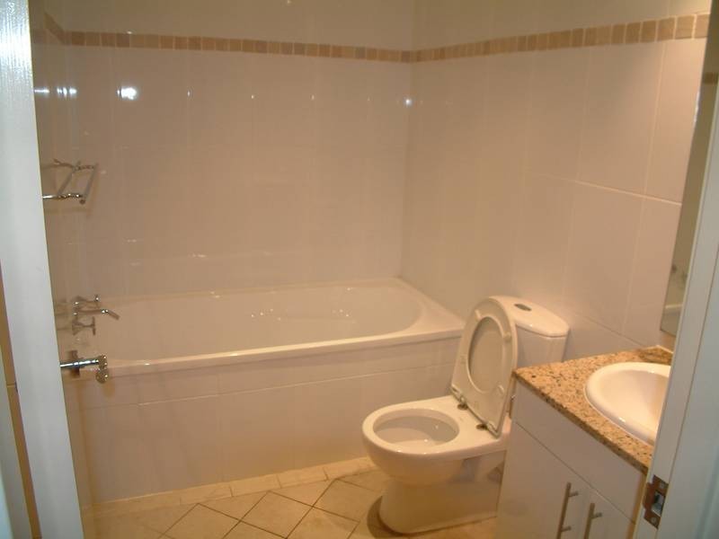 2/143 Bowden Street, Meadowbank NSW 2114