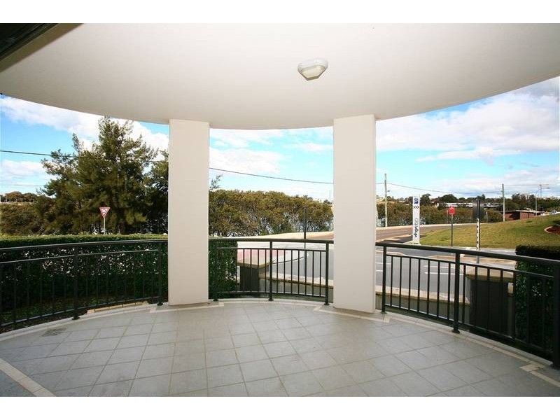 2/143 Bowden Street, Meadowbank NSW 2114