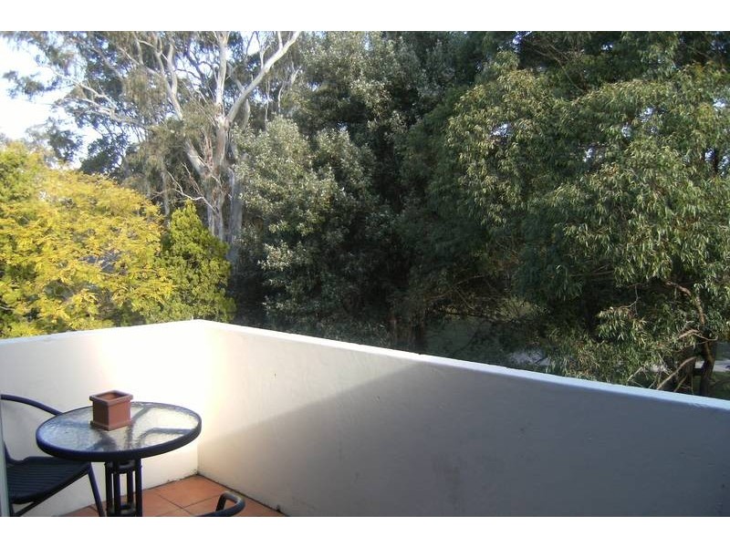 5/12 Meadow Cres., Meadowbank NSW 2114