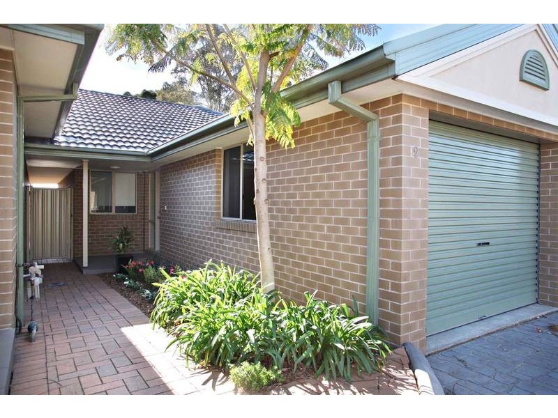 2/185 Quarry Road, Ryde NSW 2112