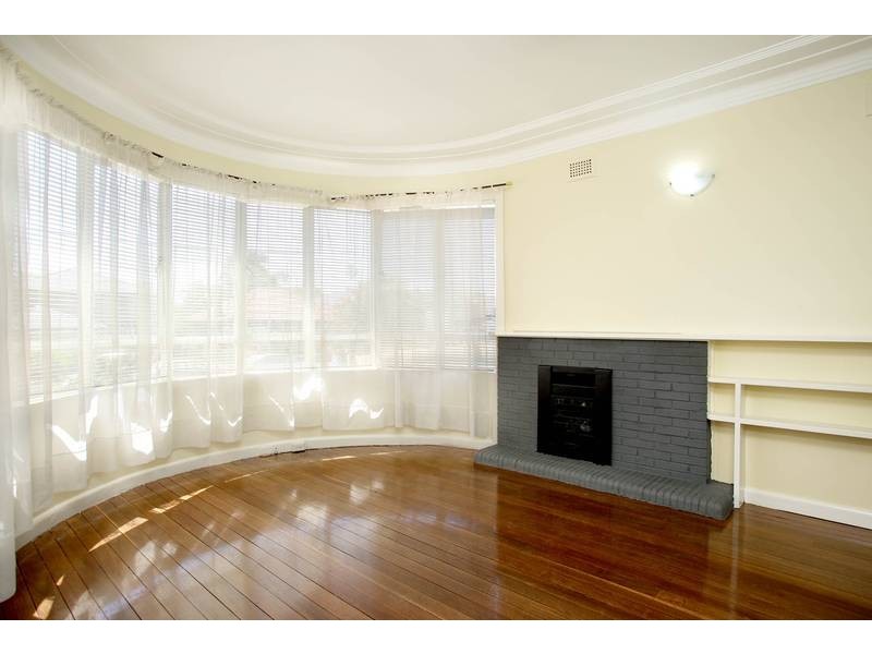 19 Irvine Crescent, Ryde NSW 2112