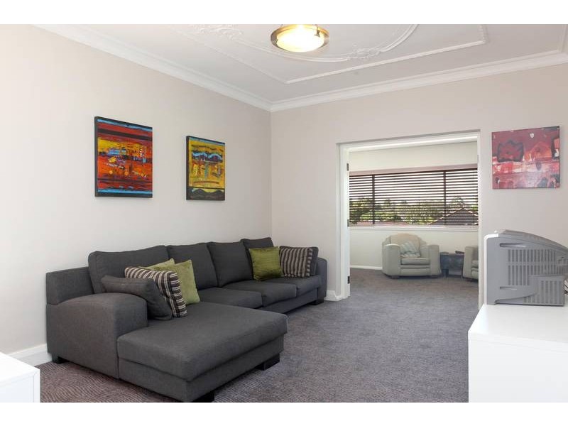 84 North Road, Denistone East NSW 2112