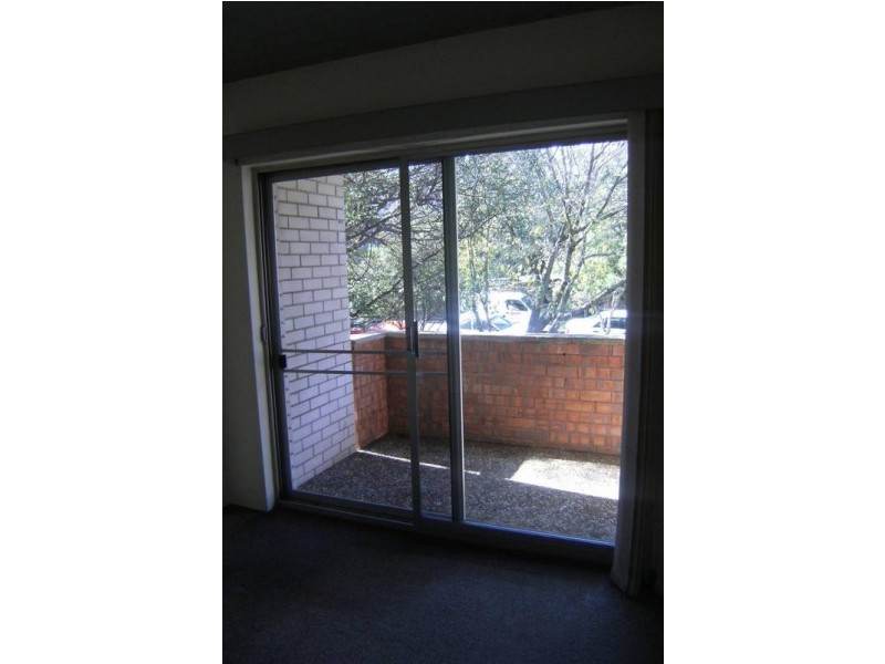 12/21 Bank Street, Meadowbank NSW 2114