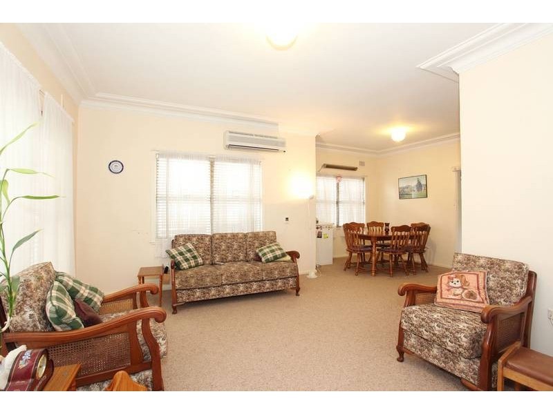 11 Pine Street, North Ryde NSW 2113