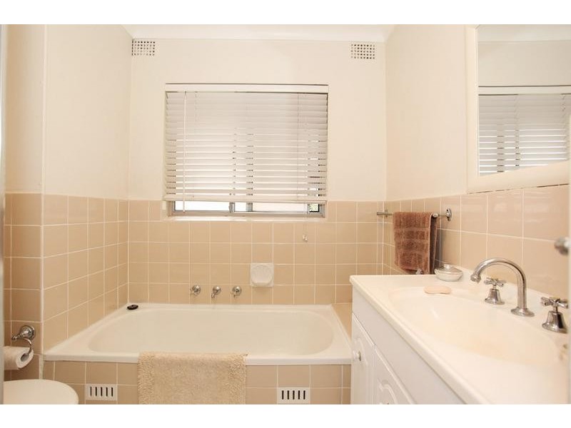 5/16 Bank Street, Meadowbank NSW 2114