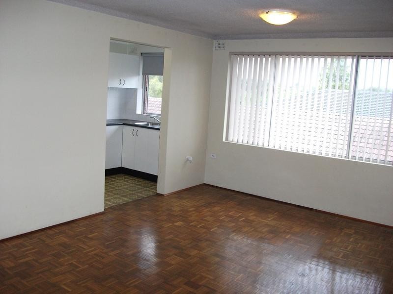 9/15 Bank Street, Meadowbank NSW 2114