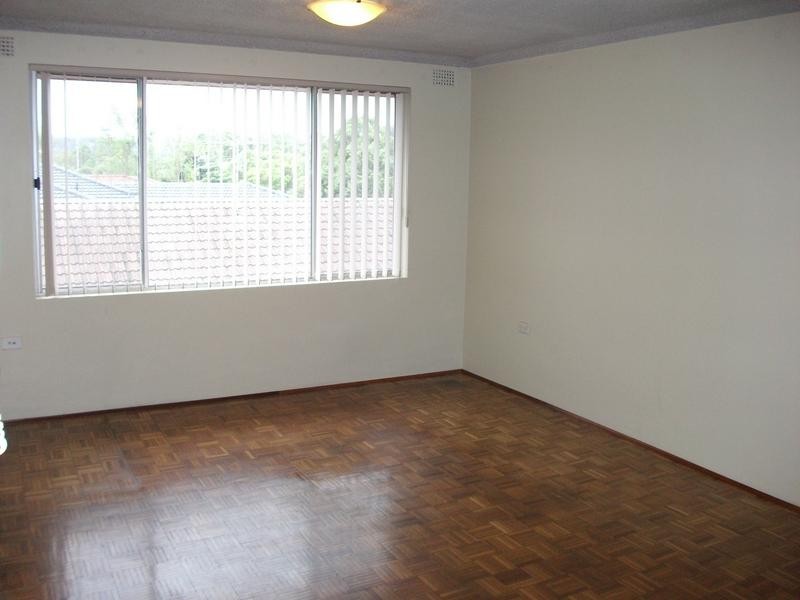 9/15 Bank Street, Meadowbank NSW 2114