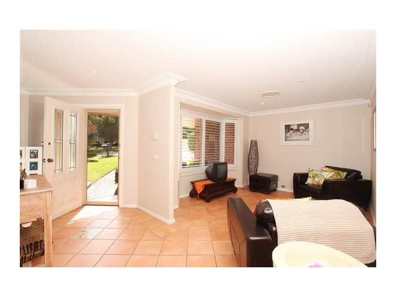 8 Fernview Place, Glenwood NSW 2768