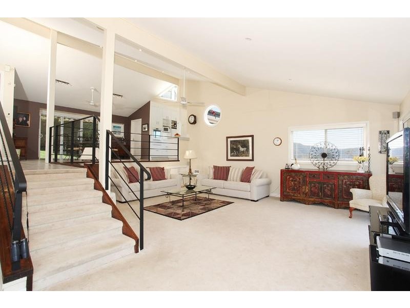 99 Point Road, Mooney Mooney NSW 2083