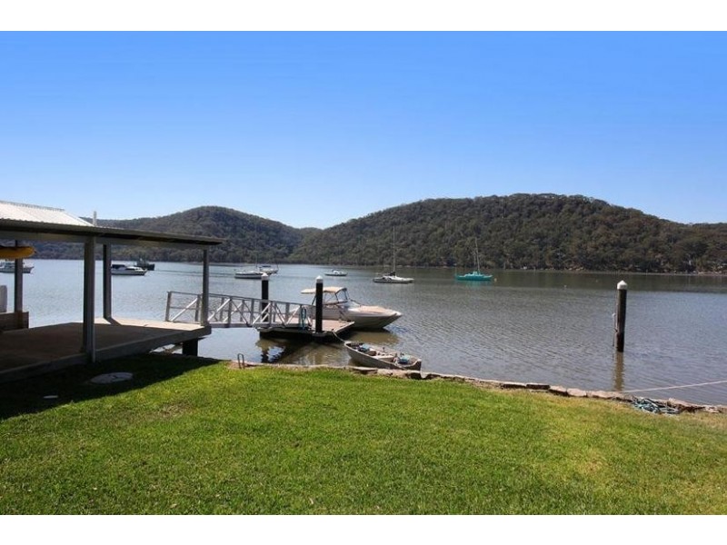 99 Point Road, Mooney Mooney NSW 2083