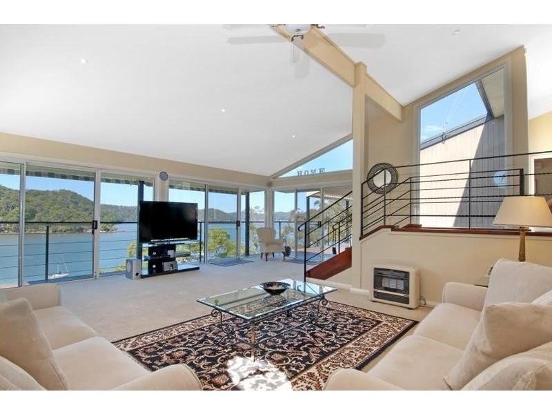 99 Point Road, Mooney Mooney NSW 2083