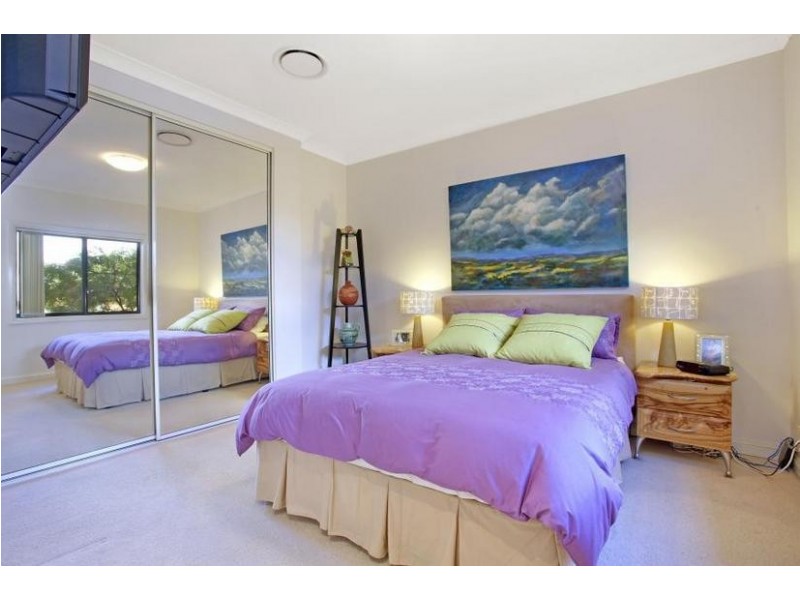 2/121-123 Quarry Road, Ryde NSW 2112