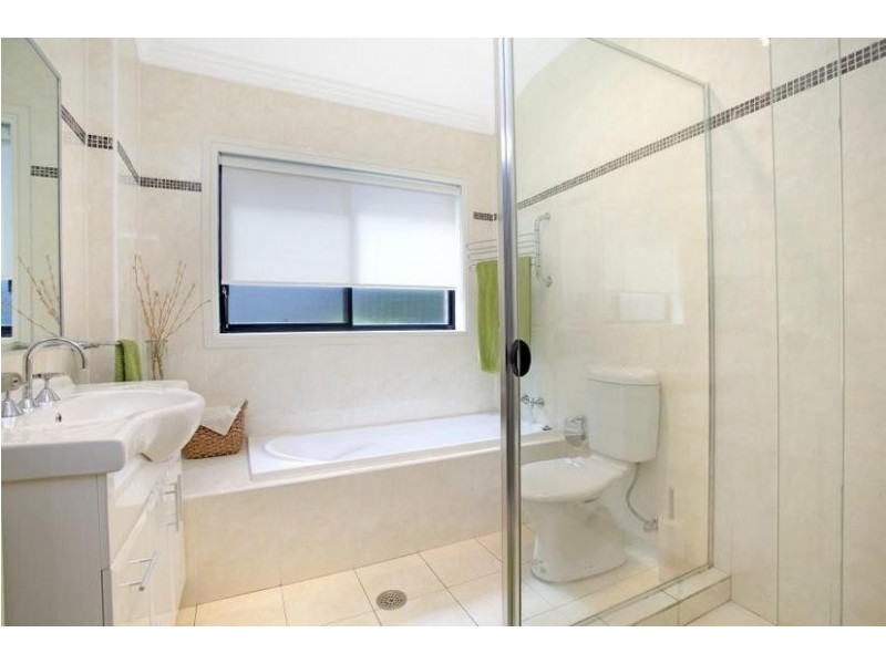 2/121-123 Quarry Road, Ryde NSW 2112