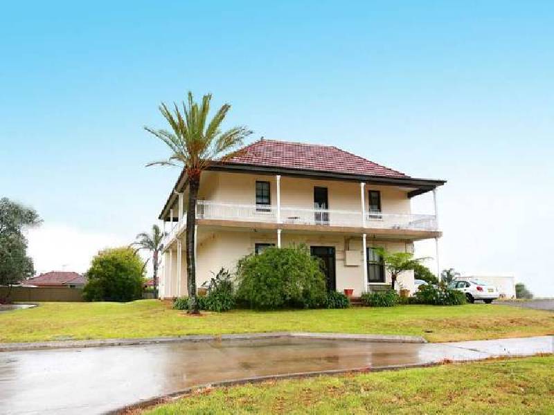 8 Arthur Street, Ryde NSW 2112