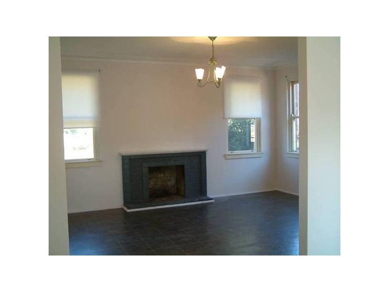 24 Pooley Street, Ryde NSW 2112