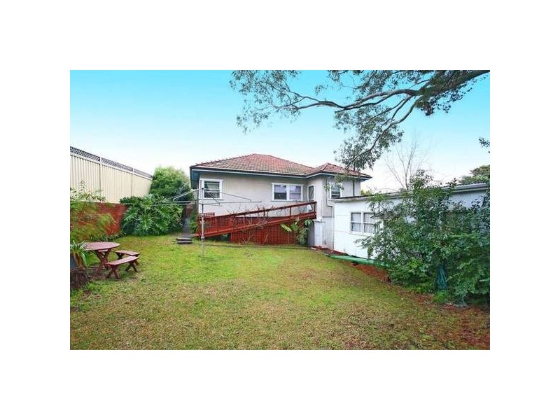 16 Cameron Crescent, Ryde NSW 2112