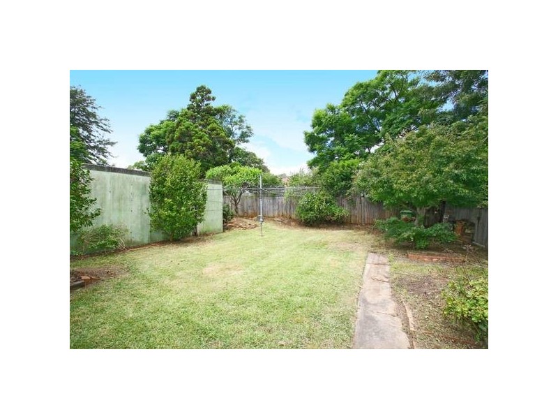 21 Pooley Street, Ryde NSW 2112