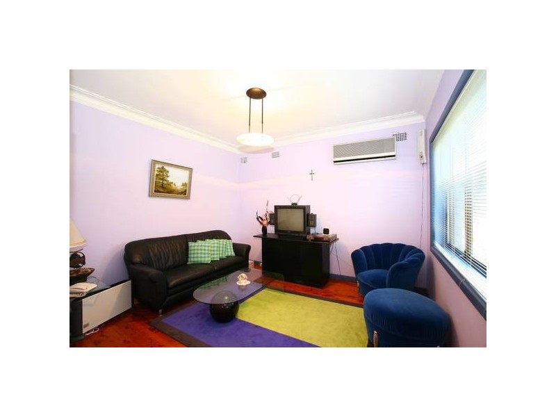 37 Quarry Road (Cnr Pooley St), Ryde NSW 2112