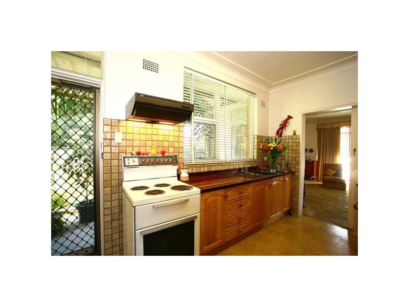 2A Makinson Street, Gladesville NSW 2111