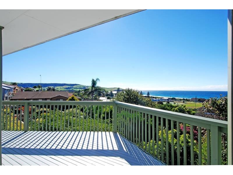 10 Armstrong Avenue, Gerringong NSW 2534