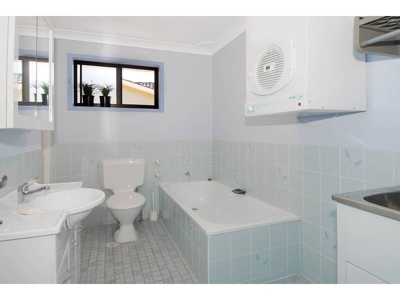 10 Armstrong Avenue, Gerringong NSW 2534