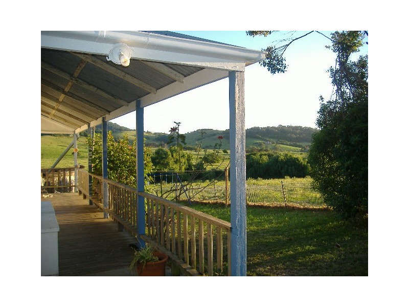 322 Princes Highway, Toolijooa NSW 2534