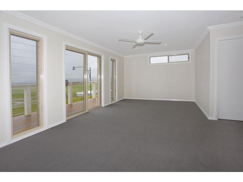 2/11 Mermaid Place, Gerringong NSW 2534