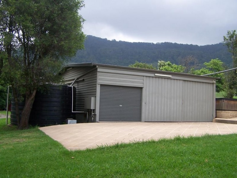 65 Graham Road, Meroo Meadow NSW 2540