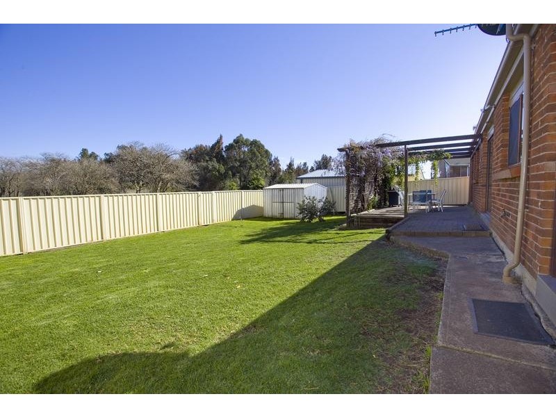 42 Cameron Crescent, Kiama Downs NSW 2533