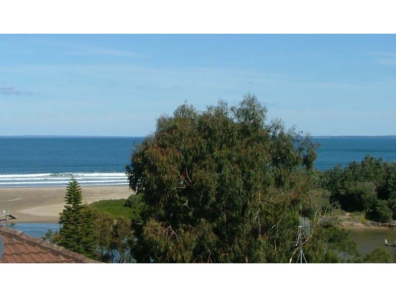 2/1 Bland Place, Gerroa NSW 2534