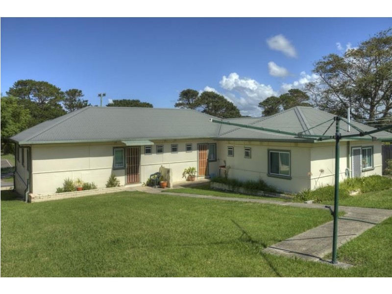11 South Street, Greenwell Point NSW 2540