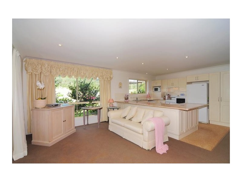 210 Foxground Road, Gerringong NSW 2534