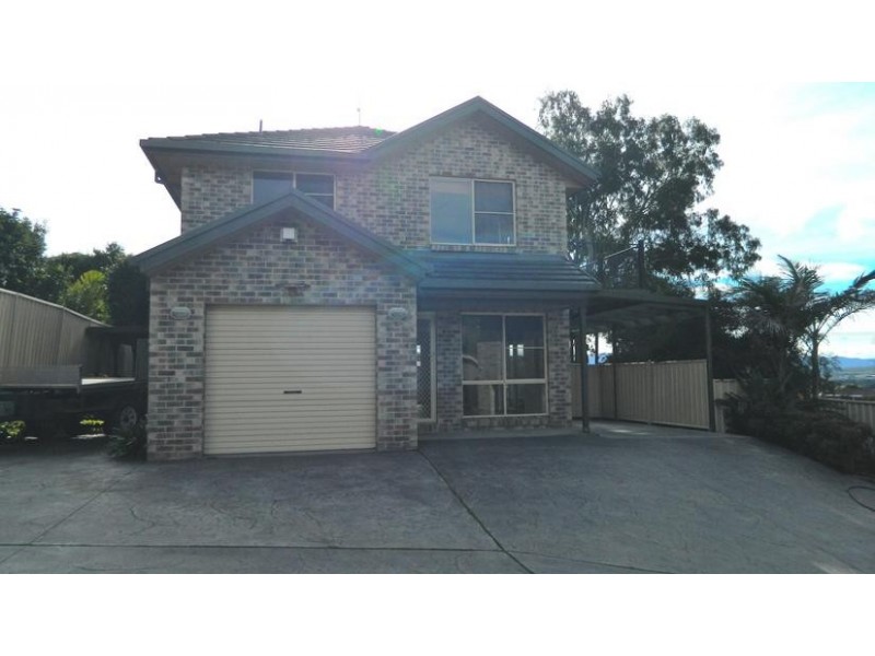2/9 Abercrombie Crescent, Albion Park NSW 2527