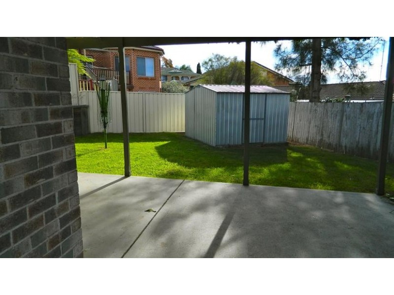 2/9 Abercrombie Crescent, Albion Park NSW 2527