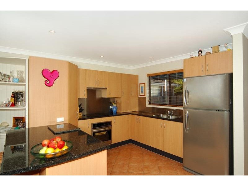 6 Shackleton Street, Shoalhaven Heads NSW 2535