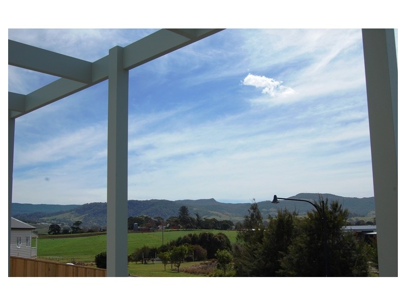 2/746 Millewa Avenue, Gerringong NSW 2534