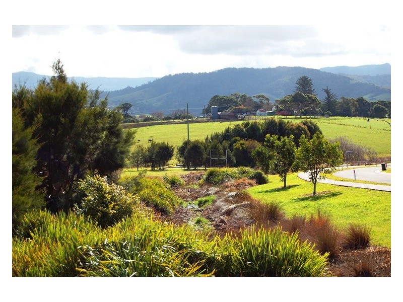 2/746 Millewa Avenue, Gerringong NSW 2534