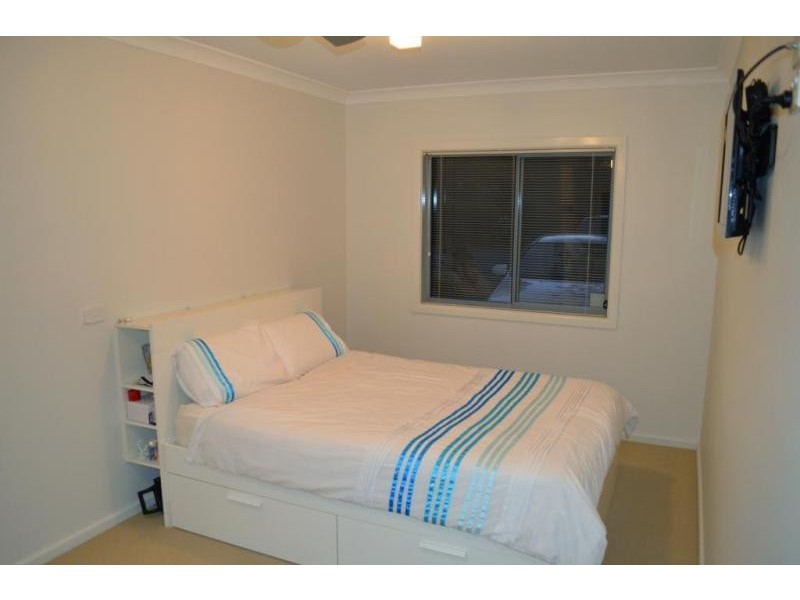 1 Page Avenue, North Nowra NSW 2541