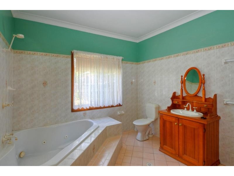 10 Lincorn Close, Bangalee NSW 2541